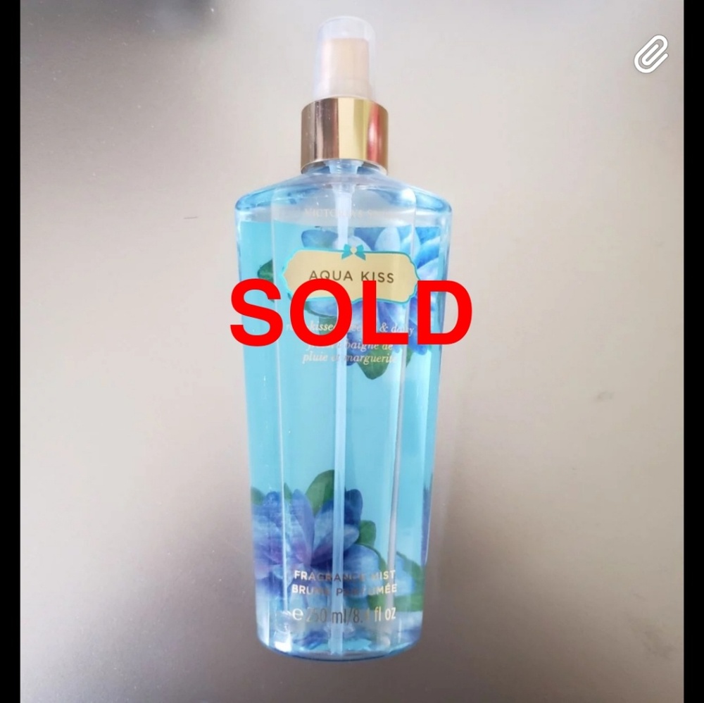 * SOLD * Victoria secret spray
